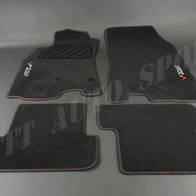 Tapis de sol Renault Sport spécifiques broderies rouges MRS III